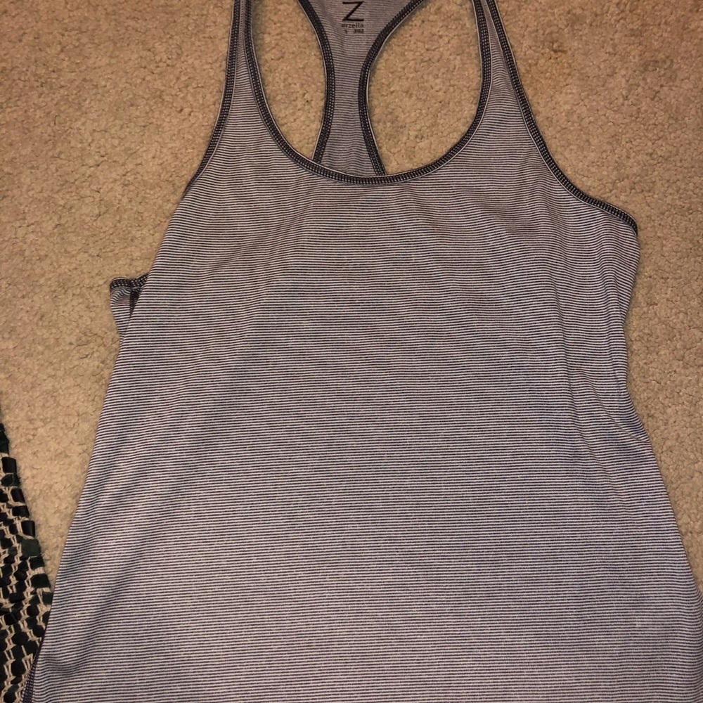 WORKOUT TOP